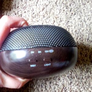 Essential oil humidifier